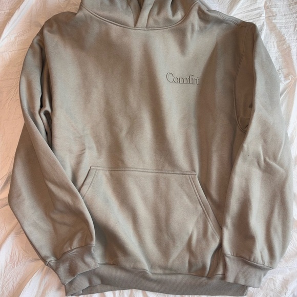 Comfrt Minimalist tracksuit set in Cement - Picture 2 of 3